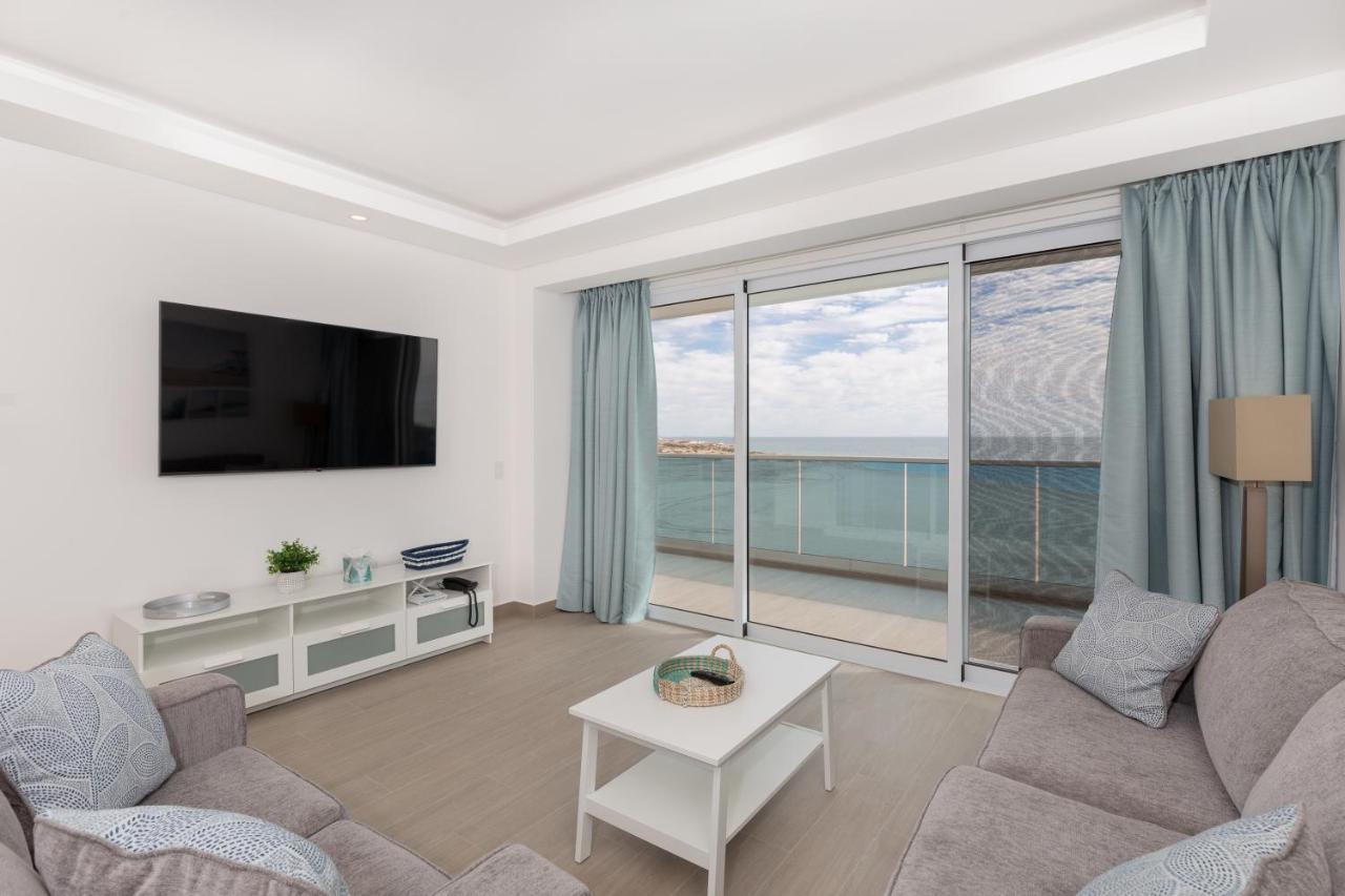 Brand New Contemporary 2 Bd Oceanfront Condo At Encantame Towers Verano E302 Playa Encanto ภายนอก รูปภาพ