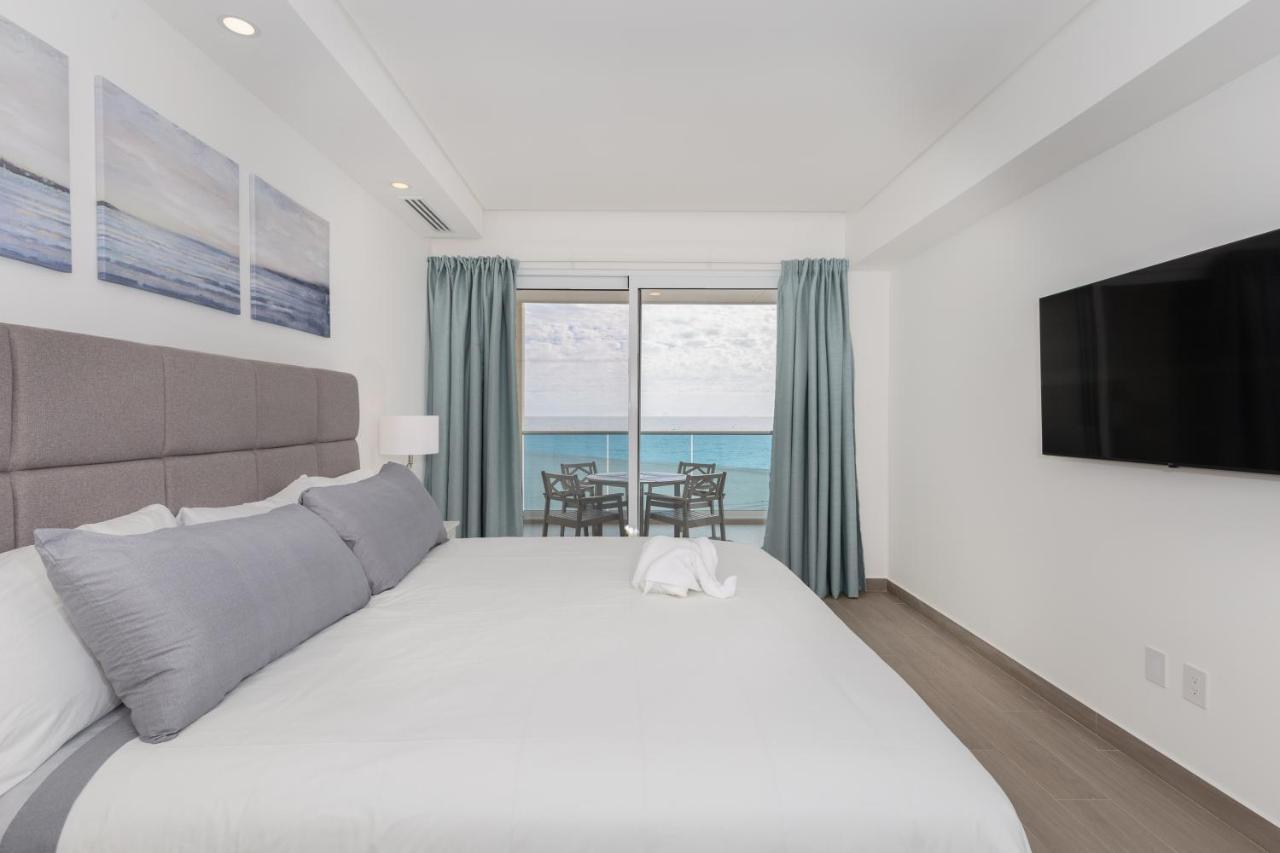 Brand New Contemporary 2 Bd Oceanfront Condo At Encantame Towers Verano E302 Playa Encanto ภายนอก รูปภาพ