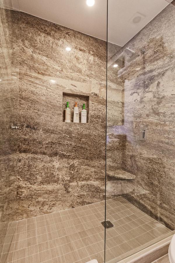 Brand New Contemporary 2 Bd Oceanfront Condo At Encantame Towers Verano E302 Playa Encanto ภายนอก รูปภาพ